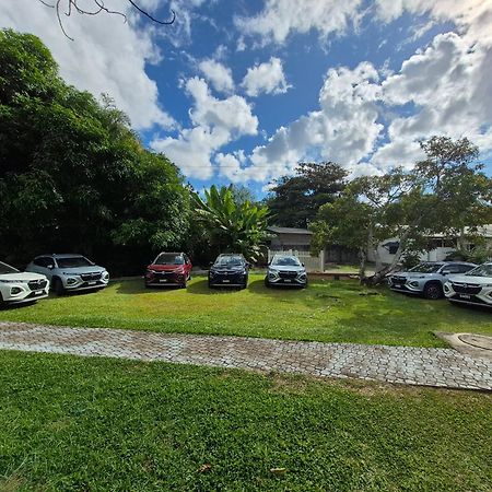 Beau Vallon Bungalows Екстер'єр фото