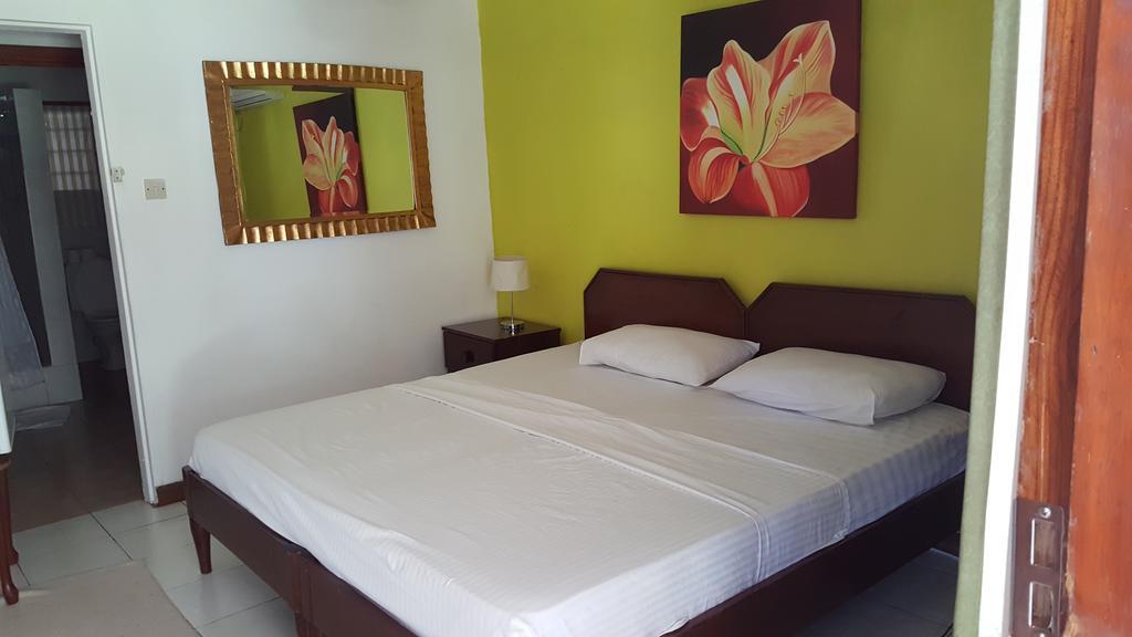 Beau Vallon Bungalows Екстер'єр фото