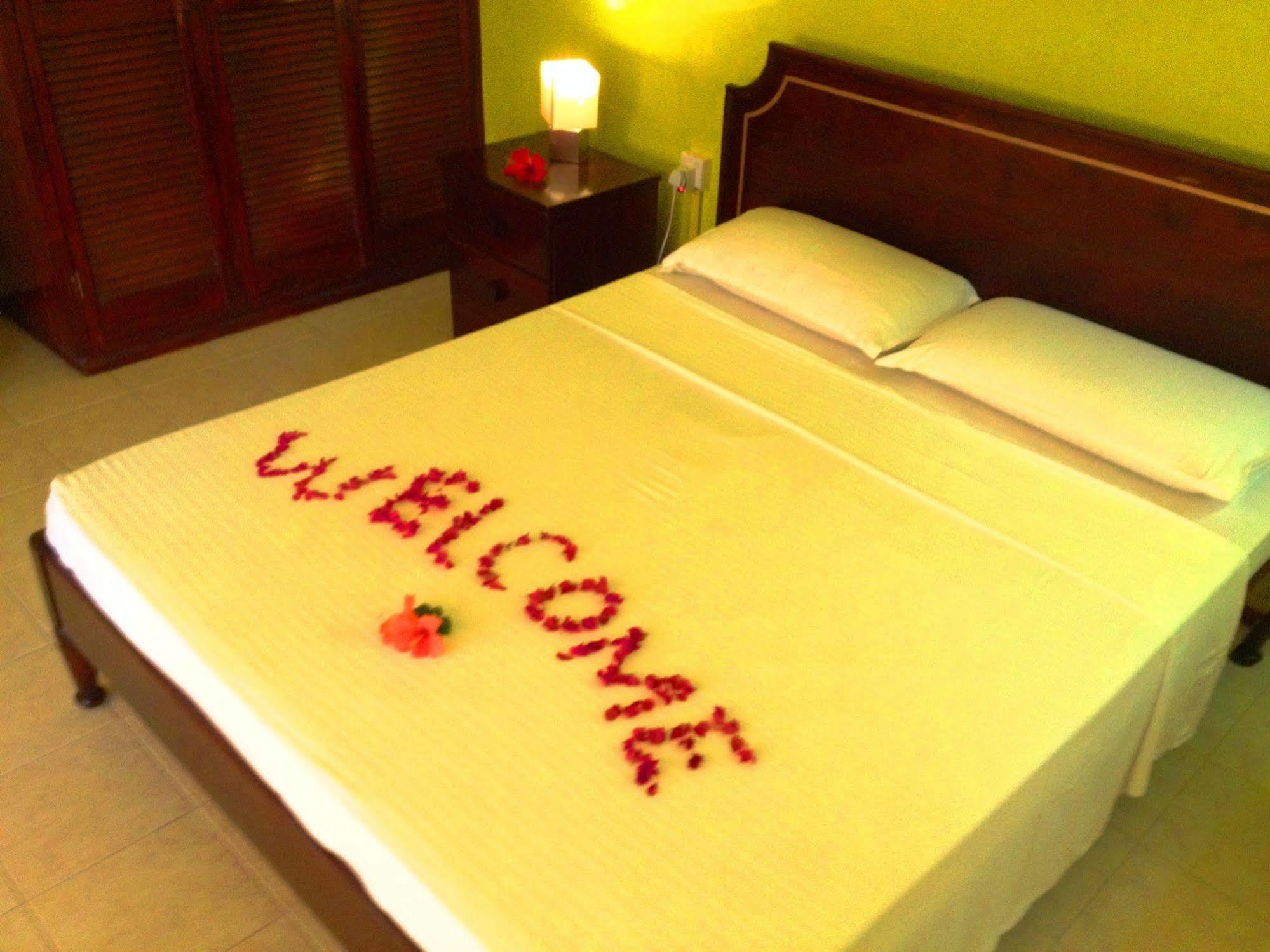 Beau Vallon Bungalows Екстер'єр фото