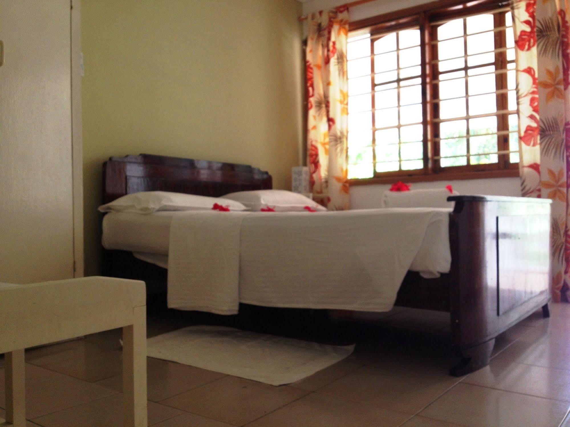 Beau Vallon Bungalows Екстер'єр фото